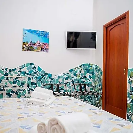 Casa Lo Scrigno فندق مبيت وإفطار Vietri